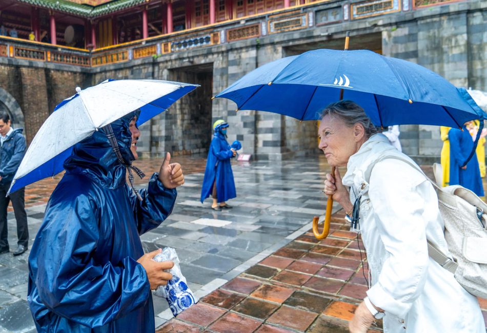 hue city tour local guide