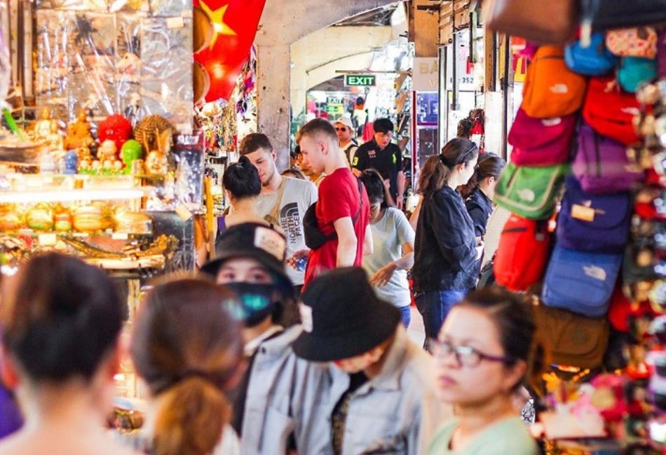 ben thanh night market