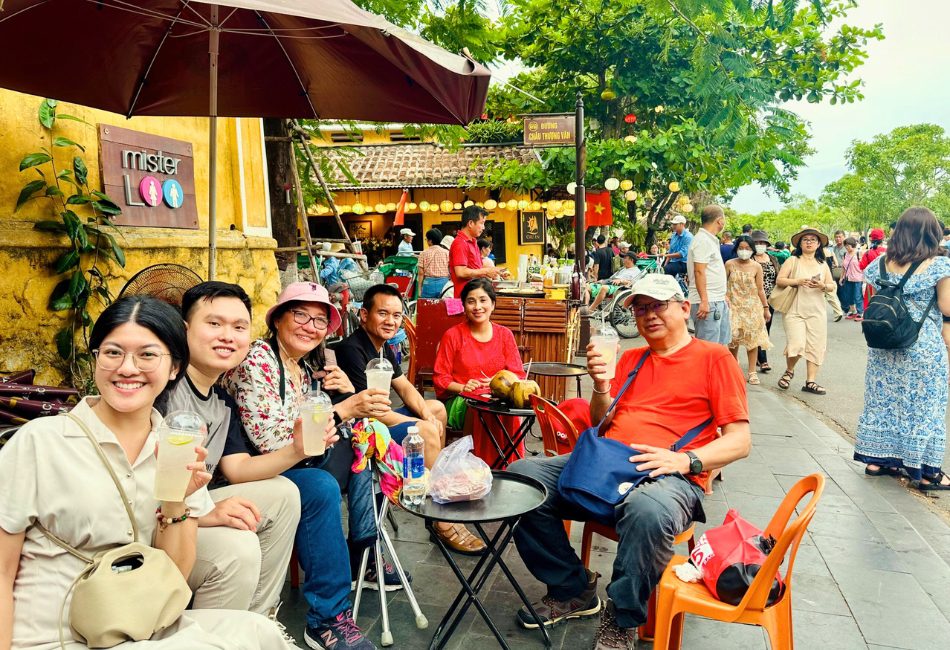 4 Days Explore Central Vietnam From Manila with Flight