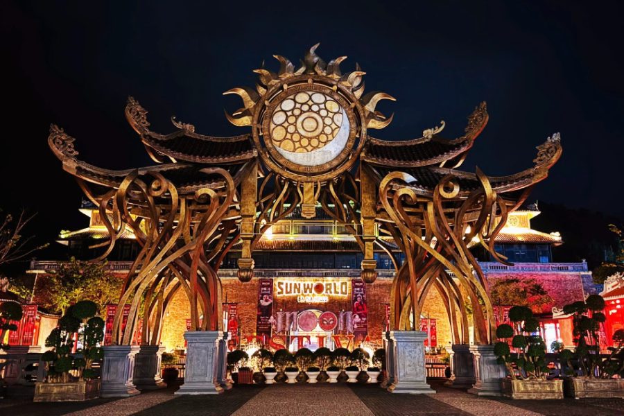 Ba Na Hills night tour